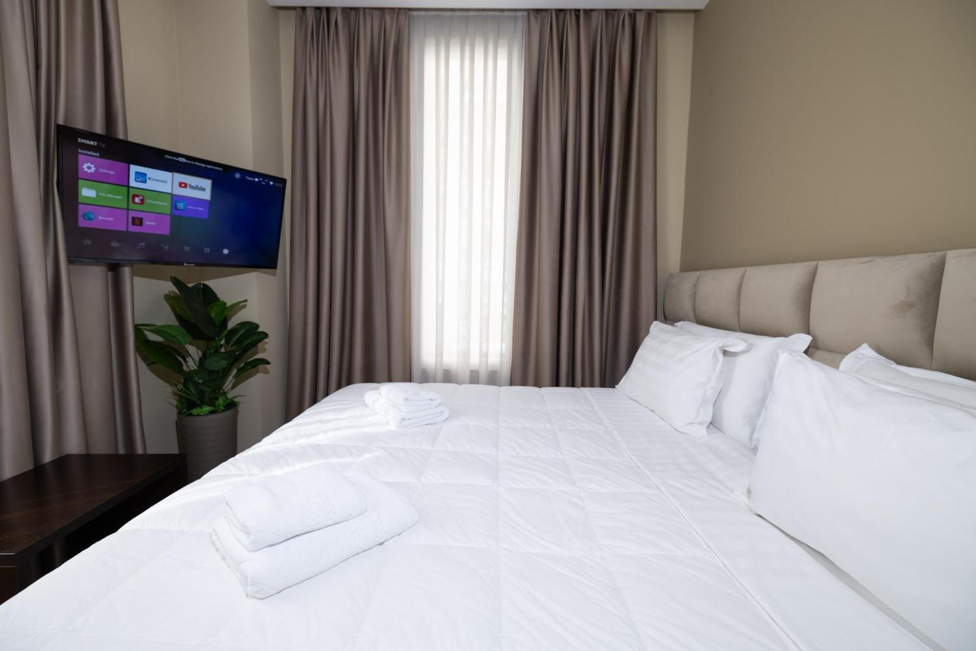4R Colombo Hotel 地拉那 外观 照片
