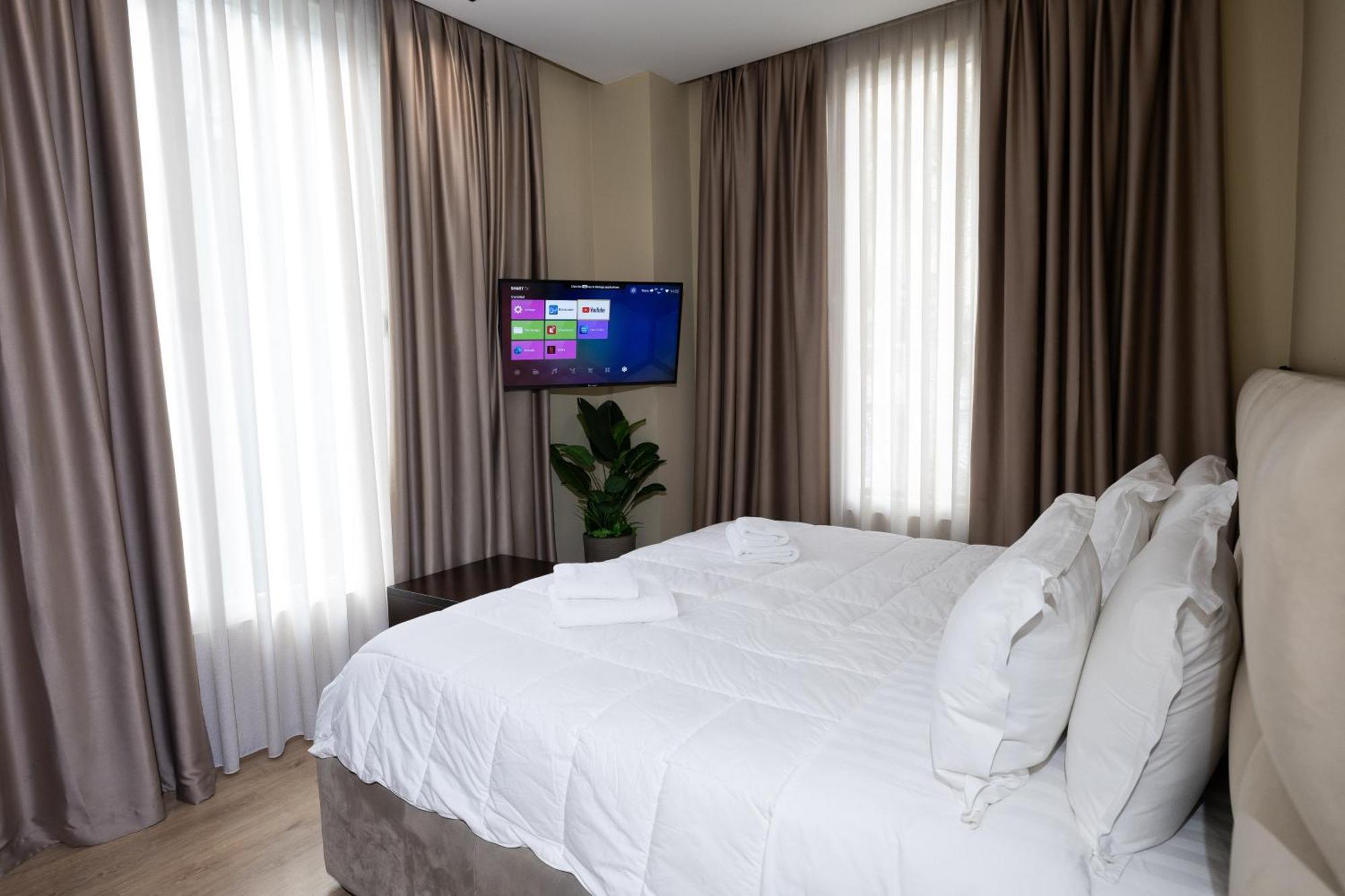 4R Colombo Hotel 地拉那 外观 照片